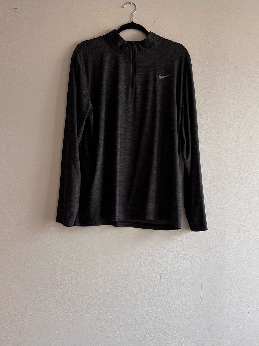 Nike Dri- Fit Women 1/4 Zip Heathered Charcoal Grey Long Sleeve Sz L outdoor gym